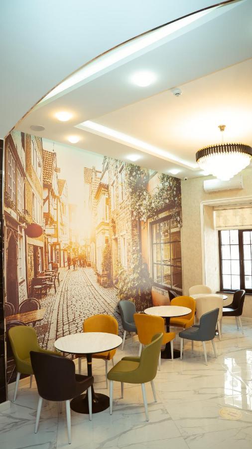 Dionis Baku Hotel Bagian luar foto