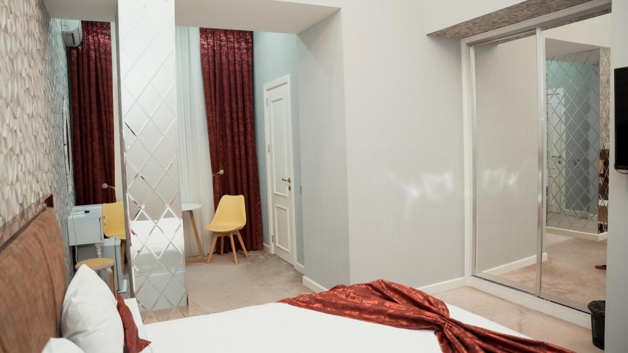 Dionis Baku Hotel Bagian luar foto