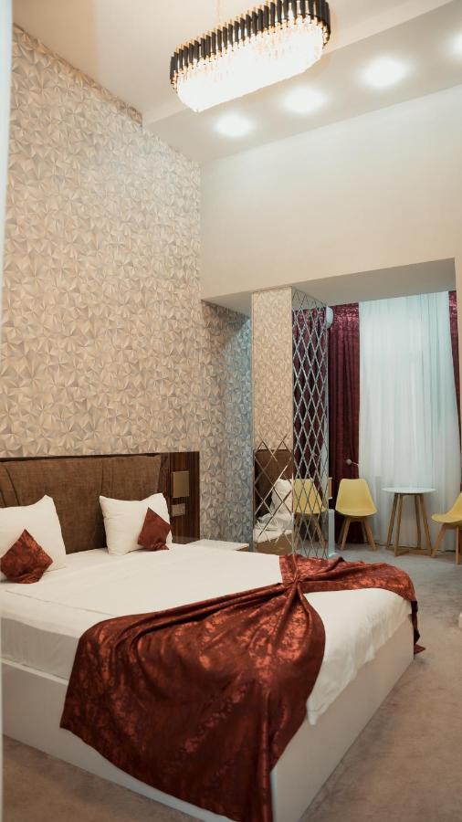 Dionis Baku Hotel Bagian luar foto